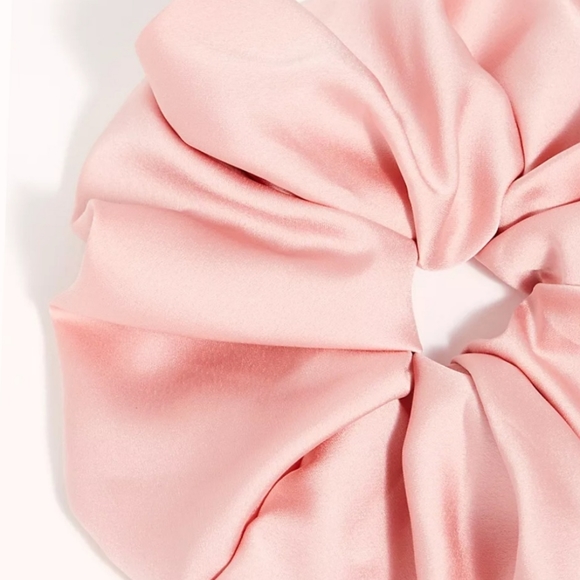 Free People super satin scrunchie - Picture 3 of 7